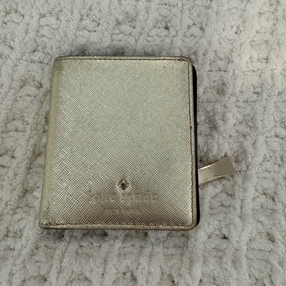 Kate Spade Bifold Gold Wallet Cedar Street Stacey Small